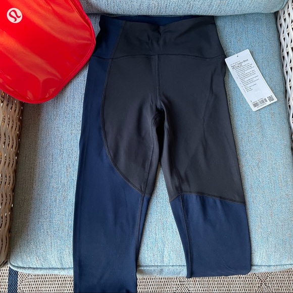 NEW LULULEMON nulu leggings - Picture 4 of 11
